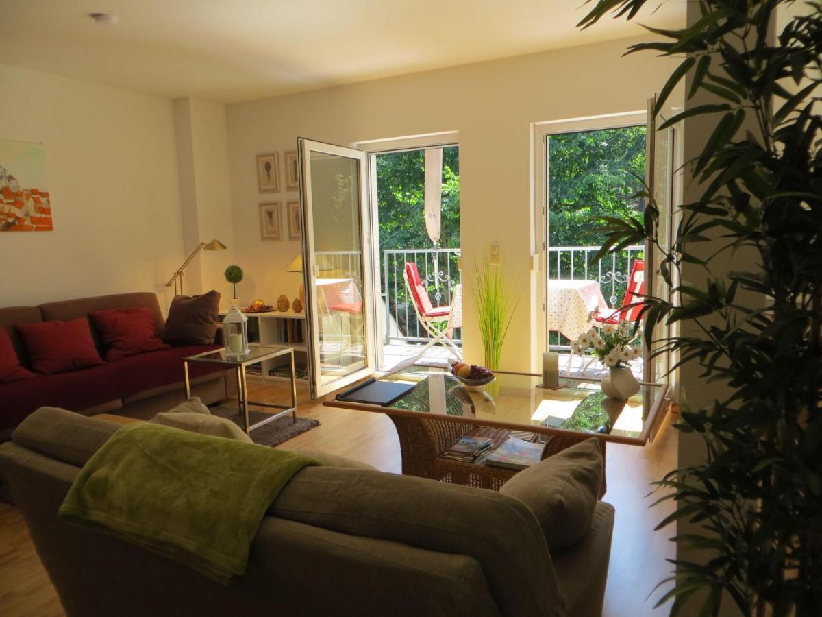 Weisses-Haus-Am-Kurpark-Fewo-Waldblick เควดลินบวร์ก ภายนอก รูปภาพ
