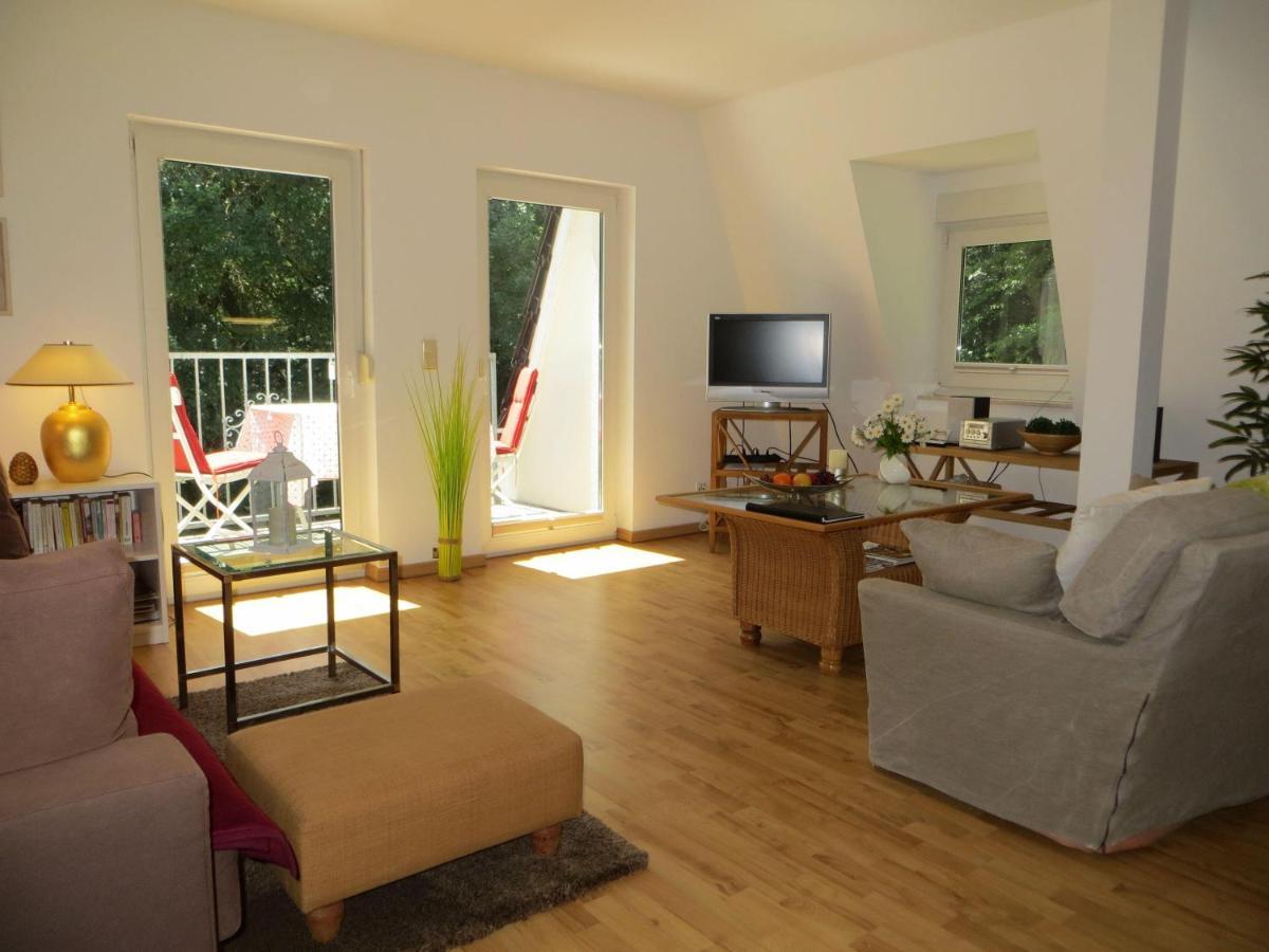 Weisses-Haus-Am-Kurpark-Fewo-Waldblick เควดลินบวร์ก ภายนอก รูปภาพ